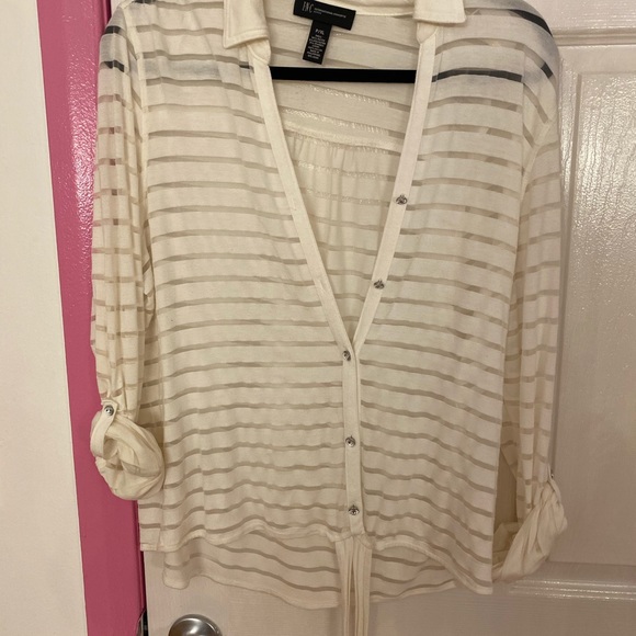 Button down top - Picture 2 of 2